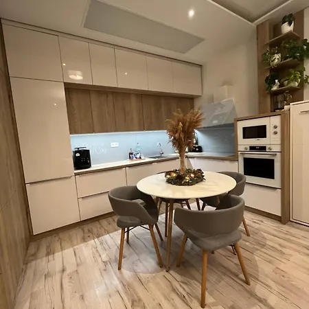 Cozy Apartment Bratislava Exterior photo